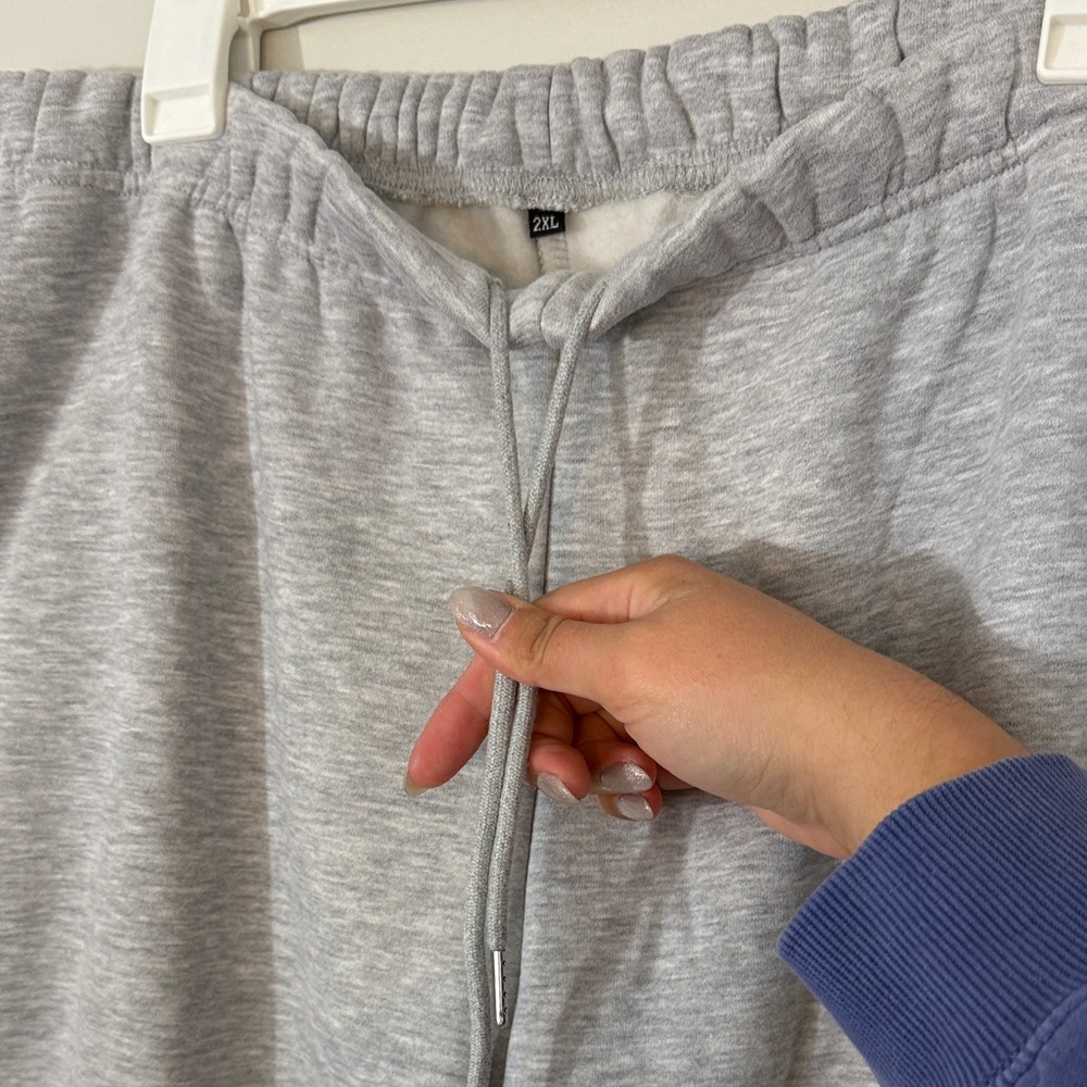 Women’s Cozy Gray Sweat Set NWT - Picture 7 of 8